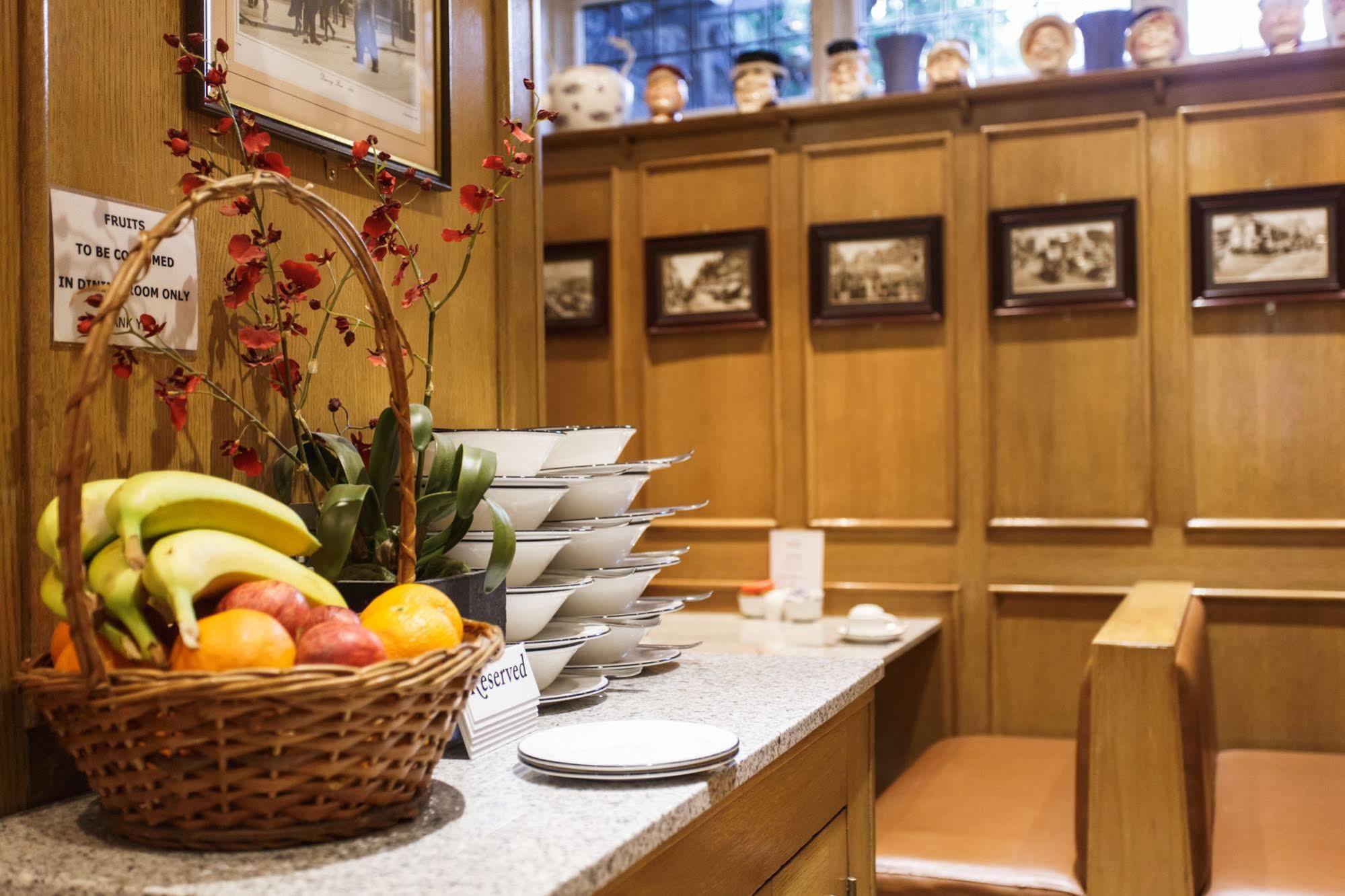 Morgan Hotel Лондон Екстериор снимка